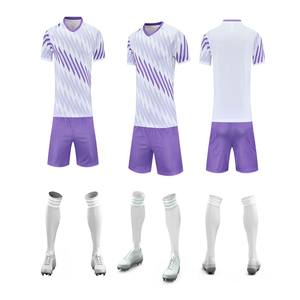 Maillots de football 24/25 personnalisés blancs Kits de football d'équipe Vêtements de football de qualité supérieure - Product Image 3