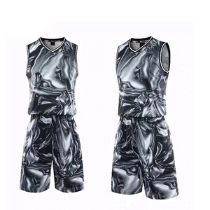 Uniformes et équipement de basket-ball personnalisés pour équipes Vêtements de sport de haute performance Maillots de qualité supérieure Kits de basket-ball - Product Image 2