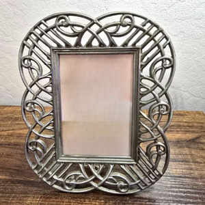 Budget Friendly Eco-Friendly Modern Metal <b>Photo</b> <b>Frame</b> with Customizable Color Size High Quality Decorative Accent for Home <b>Gift</b> - Product Image 6