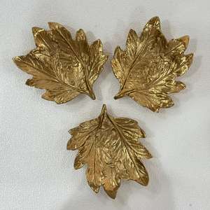 Ensemble de 3 bols à fruits secs de style classique, design classique avec finition plaquée or, bol à feuilles fait à la main pour l'occasion du mariage - Product Image 3