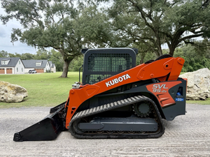Gran Oferta: Minicargadora Kubota SVL95-2S con A/C, Cabina, Alto Flujo, Joystick y Bajo Número de Horas - Product Image 2