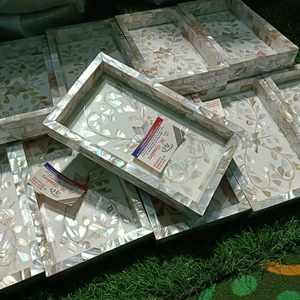 Bandejas festivas de madera para postres y regalos con incrustaciones de perlas, vajilla personalizable para Ramadán Kareem y Eid Mubarak - Product Image 1