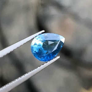 Saphir bleu 100% naturel de taille libre en forme de poire à facettes idéal pour les pendentifs de bijoux Bracelet et boucles d'oreilles utilisant OEM en vrac - Product Image 2