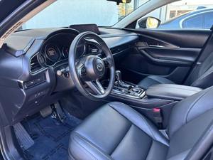 Mazda CX-30 2.5 S Preferred 4dr SUV AWD 2024 Usado en Buenas Condiciones - Product Image 3