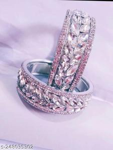 แหวนทองคำขาว 18K เงินแท้ ดีไซน์คลาสสิก ประดับเพชรทรงบริลเลียนต์คุณภาพสูง ฝังแบบช่อง  ได้รับการรับรองจาก IGI สำหรับทุกเพศ - Product Image 3