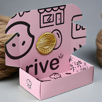 Papier de carton de couleur de grand emballage de vêtements de recyclage environnemental de stratification mate imperméable du logo personnalisé du fabricant