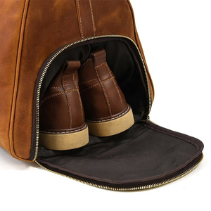 Grand sac polochon en cuir véritable imperméable personnalisé léger et décontracté avec fermeture éclair pour hommes femmes week-end voyage sport nuit - Product Image 5