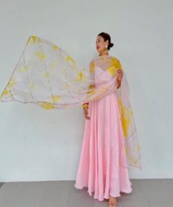 Diseñador Georgette bordado secuencia trabajo Salwar kameez traje de fiesta precio al por mayor Ropa Étnica - Product Image 2