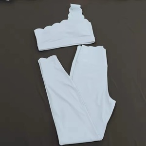 Conjunto de Yoga de ropa activa XXL para mujer, Sujetador deportivo ligero transpirable, mallas de entrenamiento de gimnasio, pantalones acampanados anchos de cintura alta, deportes de Fitness - Product Image 3