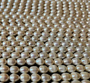 Cuentas de perlas de agua dulce cultivadas naturales indias, hebras blancas sueltas sin tratar para la fabricación de joyas, efectos ópticos, cambio de piedras preciosas - Product Image 1