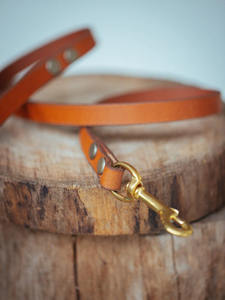 Correa de perro estrecha de color tostado con materiales metálicos de nailon de PVC de cuero duradero - Product Image 6