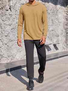 Conjunto Deportivo de Moda para Hombre, Otoño Invierno, Transpirable, 100% Poliéster, Personalizable, Color Sólido, Sudadera con Capucha y Pantalones Largos - Product Image 3