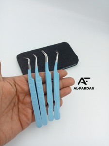 แหนบถอนขนตา90องศาสีฟ้าอ่อนพร้อมที่หนีบรูปหัวใจที่ด้านล่างด้ามจับเพชรสแตนเลส - Product Image 3