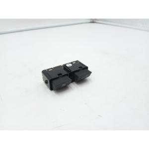 Pulsante Apri Sportello Carburante LEXUS Serie UX (19>) 8480476010 Hybrid 2.0 - Product Image 2