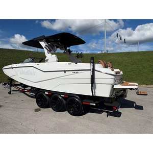 Barco de Lujo Malibu M242 2026 con Motor Fuera de Borda de 607 HP y Eslora de 102 Pies - Product Image 6