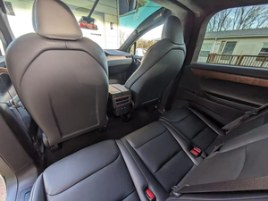 Model X Long Range Plus 2024 d'occasion, inspecté, double moteur, transmission intégrale, autonomie EPA de 351 milles, conduite autonome complète, intérieur cuir gauche - Product Image 6