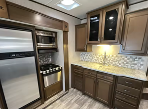 LISTO PARA ENVIAR: Remolque de Viaje Ligero, Impermeable, Moderno, Todoterreno, Tipo Lágrima, para Acampar, Mini Caravana - Product Image 2