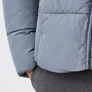 Chaquetas con capucha ligeras con logotipo personalizado de alta calidad para hombres Abrigos acolchados de mezcla de plumón Estilo de invierno High Street - Product Image 4