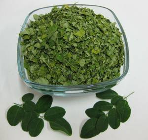 Feuilles de Moringa séchées en provenance du Vietnam, en vrac, ingrédient de thé brut, produit par une usine directe avec des options d'emballage OEM - Product Image 3