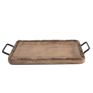 Elegante bandeja para servir de madera de acacia Borde rectangular hecho a mano con mango de hierro Perfecto para servir comida en el hogar Oficina y hoteles - Product Image 2