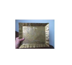 Nouveau plateau de service en métal en forme de feuille conçu doré brillant poli pièce attrayante fabriquée en inde - Product Image 3