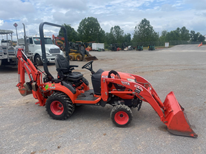 Tracteur compact Kubota BX23S 4x4 diesel 23 CV 2025 très abordable avec chargeur et pelle rétrocaveuse, prêt à être expédié - Product Image 2