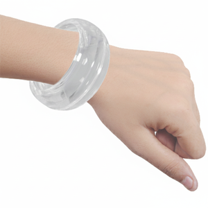 Brazalete de Resina Transparente con Diseño de Nervaduras, Brazalete Ancho y Grueso con Textura Transparente, Joyería Moderna y Minimalista - Product Image 4