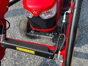 Tracteurs MASSEY FERGUSON GC1725M de moins de 40 CV d'occasion à vendre avec pompe principale et composants de roulement - Product Image 5