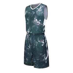 Ensemble d'uniformes de basket-ball en polyester, offrant une sensation légère et de qualité supérieure, idéal pour les besoins de sublimation personnalisée. - Product Image 5