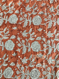 Tissu en coton imprimé à la main, motif floral, design Creeper Jaal |   Tissu indien en terre cuite rouille - Product Image 2