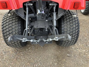 รถแทรกเตอร์ตักดิน Massey Ferguson GC2400 4x4 ดีไซน์ใหม่ ราคาประหยัด - Product Image 3