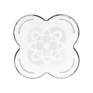 Assiette en plastique transparente à quatre pétales, élégante et transparente, pour servir des fruits, des desserts et des collations - Product Image 2