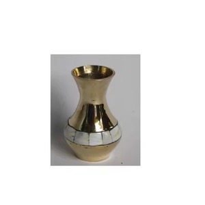 Beautiful Golden Finished Brass Flower <b>Vase</b> <b>Unique</b> Handmade Decorative Pot Ideal For Gifting And Home Decoration - Product Image 4