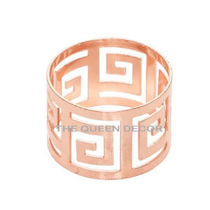 Dernier modèle de design Rond de serviette en métal en acier inoxydable Design de découpe Vaisselle Produit de grande vente Rond de serviette en cuivre Prix bon marché - Product Image 1