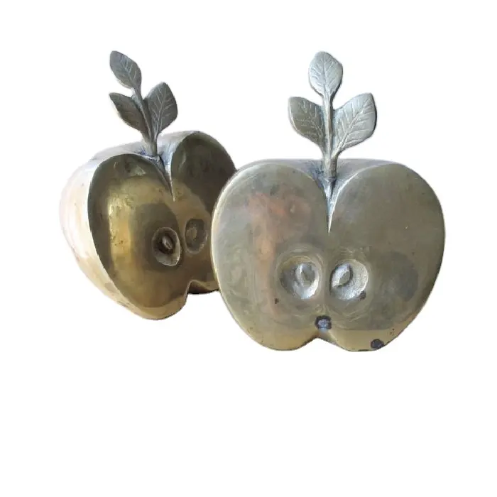 2024 New Product Ideas Large Vintage Brass Apple Paperweight Customization Available Modern Design Available at Affordable Price