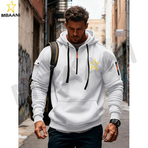 Sweat-shirt à col zippé avec poche kangourou pour hommes - Product Image 3