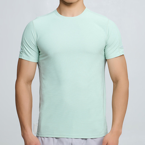 Camiseta con Parche Bordado al por Mayor de Outfitize International, Ropa de Moda Personalizada - Product Image 1