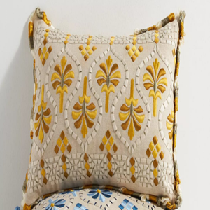 Funda de Almohada con Estampado Floral de Diseño Nuevo Hecha a Mano en India, Funda de Cojín de Algodón para Sofá, Ropa de Cama, Fundas de Cojín 100% Algodón Estampado - Product Image 1