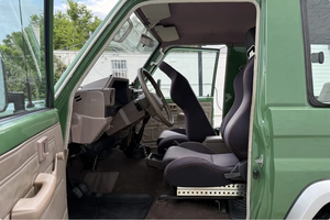 LISTO PARA CONDUCIR - USADO, VOLANTE A LA IZQUIERDA |   CONDUCCIÓN DERECHA |   TOYOTA LAND CRUISER FZJ70 de 1993 - Product Image 5