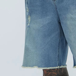 Shorts en jean bleu OEM pour hommes, fabriqués au Pakistan, look classique d'été, parfaits pour le sport décontracté et le style quotidien. - Product Image 4