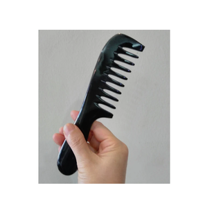 Peigne en corne de buffle et en corne de vache à la mode Peigne à cheveux naturel écologique pour un usage domestique et poli à la main - Product Image 6