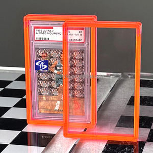 Estuche Protector de Acrílico Naranja Personalizado SYP con Protector UV, Tapa Magnética Transparente, para Tarjetas Graduadas CGC, BGS, PS y Acrílico - Product Image 2