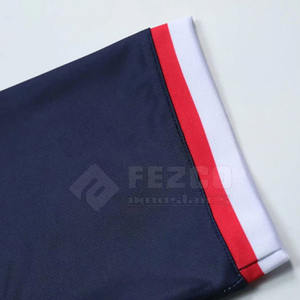 Kit de maillot de football respirant pour les tournois d'été Uniforme de football sublimé avec des couleurs résistantes à la décoloration - Product Image 3