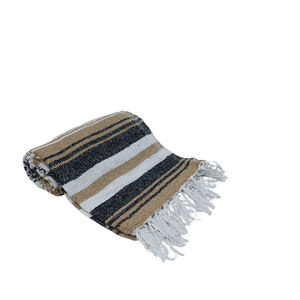 Manta de lana falsa natural de lujo tejida personalizada de calidad superior para uso en la sala de estar o el hotel - Product Image 1