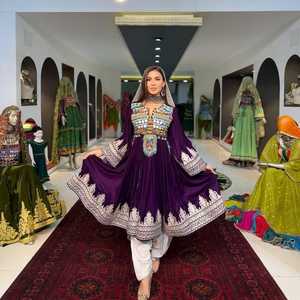 Vente chaude Premium Qualité Afghan Kuchi Robe pour Femmes Femmes De Noce Porter Dentelle Bouton Décoration Taille Naturelle - Product Image 2