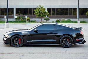 Ford Mustang Saleen S302 Coupé Jaune 2023 d'occasion, excellent état, prêt à être expédié - Product Image 5