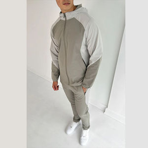 Ensemble de survêtements de haute qualité OEM pour hommes, logo personnalisé, sublimation, sweats à capuche de sport vierges pour femmes et enfants - Product Image 5