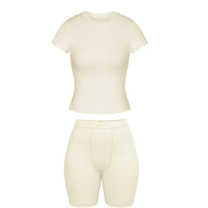 โลโก้ที่กําหนดเองผ้าฝ้ายและเส้นใยย่อยสลายได้ตามธรรมชาติถักผู้หญิงชุดเสื้อแขนสั้นและกางเกงขาสั้นชุดสวมใส่เลานจ์ชุด - Product Image 1