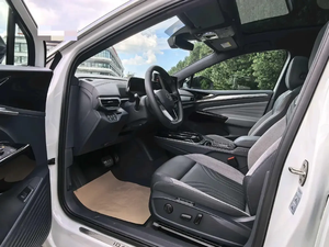 ใช้2024 Volks Wagen ID.4 Crozz BEV 84.8KWH 600กม. - Product Image 4