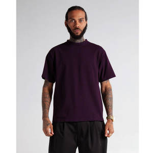 Shaka Wear Max Heavyweight T-shirt épais manches courtes surdimensionné pour hommes Heavyweight Essentials T-shirt avec logo personnalisé vierge pour hommes - Product Image 3